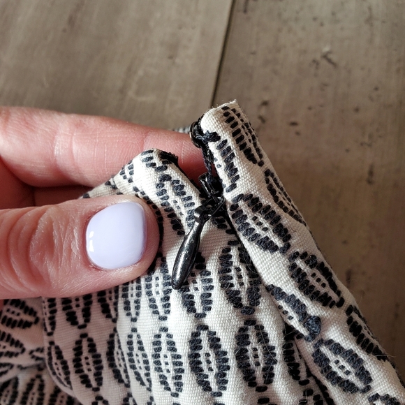 Ann Taylor Tapestry Lined Side Zip Pencil Skirt Women's Size 4 NWOT Black White - Picture 6 of 14